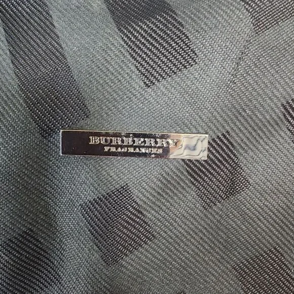Burberry Fragrances Gray & Black Duffle Tote Weekender Bag